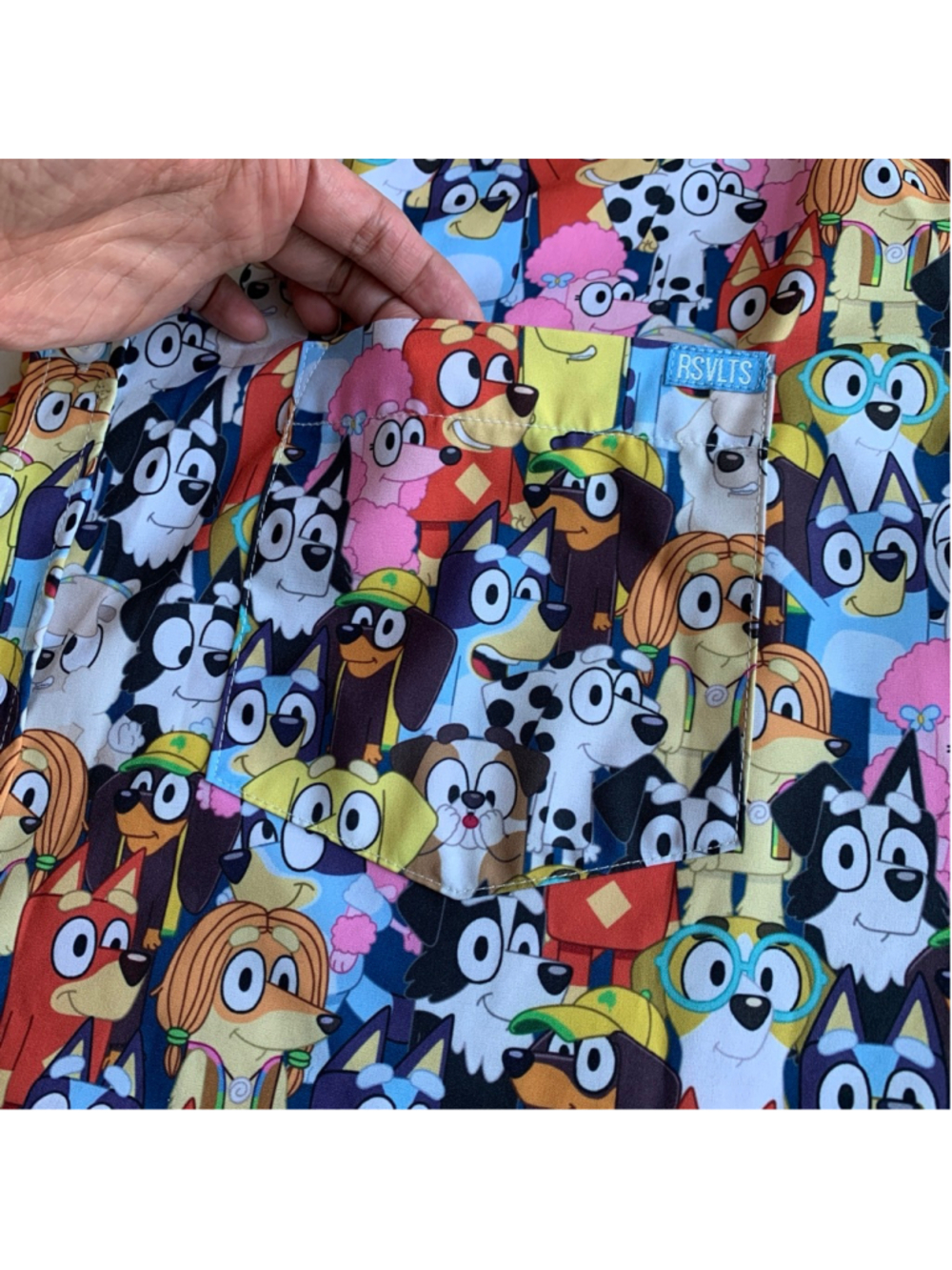 RSVLTS x Bluey Shirt Size XL Primary Pals Print Short Sleeve Kunuflex Stretche - Picture 7 of 12